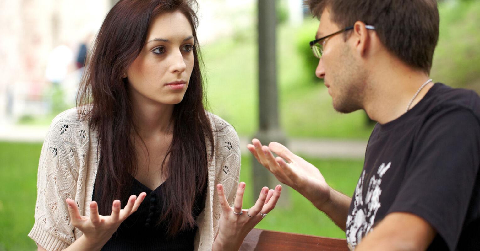 18 Red Flags to Watch Out For in a Man